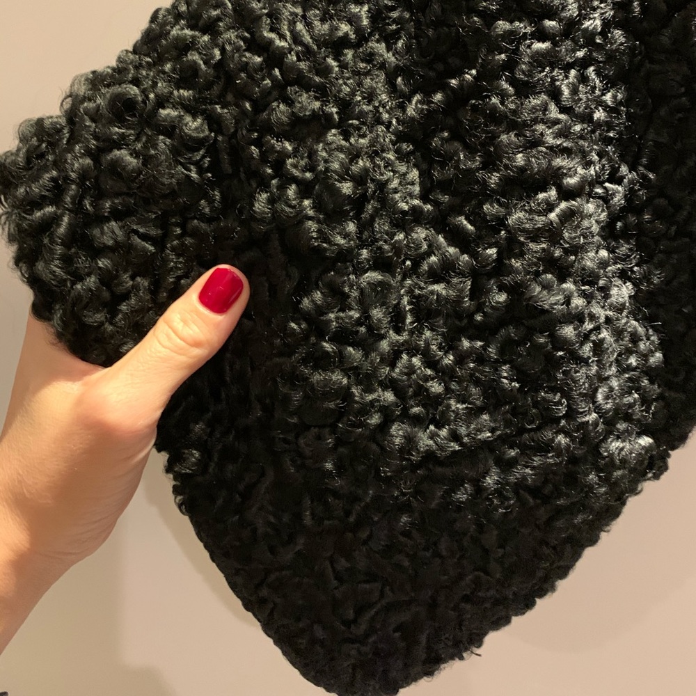 1940s vintage Persian lamb muff 😻